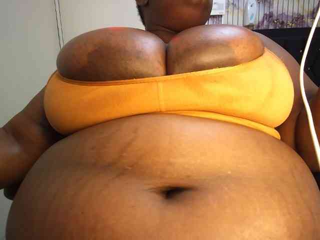 bigboobie22 webcam