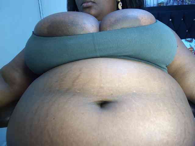 bigboobie22 webcam