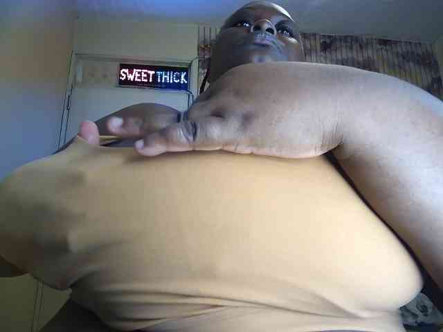 bigboobie22 webcam
