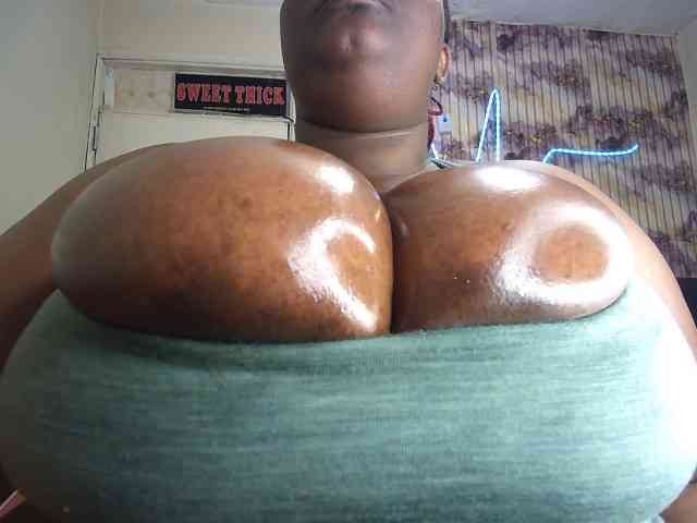 bigboobie22 webcam