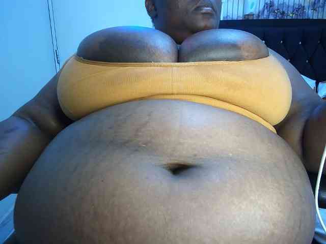 bigboobie22 webcam