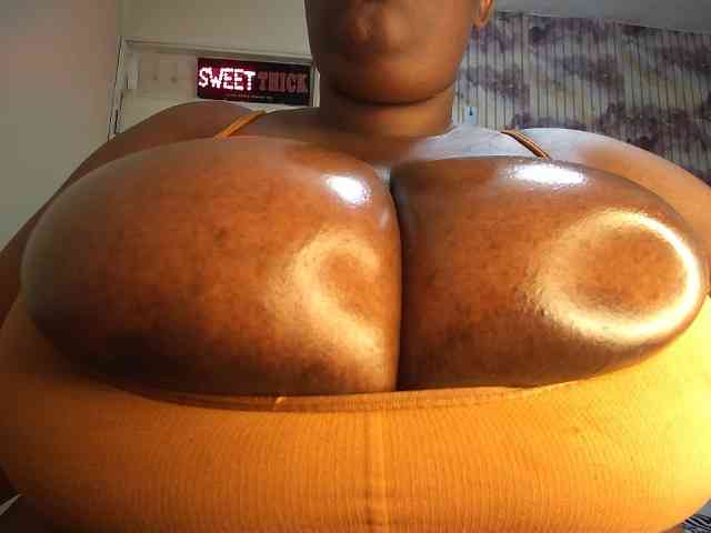 bigboobie22 bigboobie22