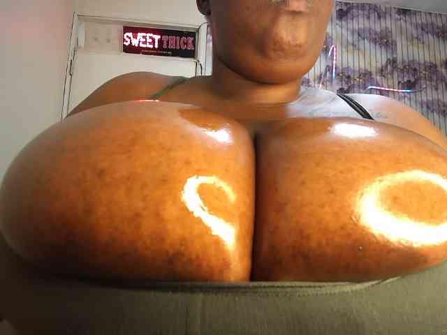 bigboobie22 webcam