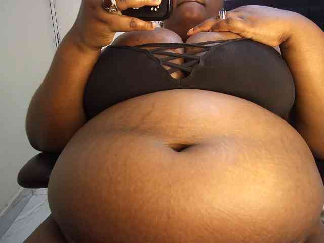 bigboobie22 webcam
