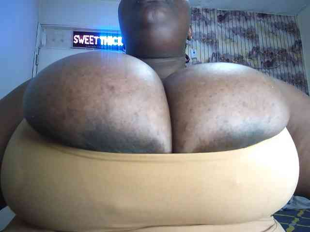 bigboobie22 webcam