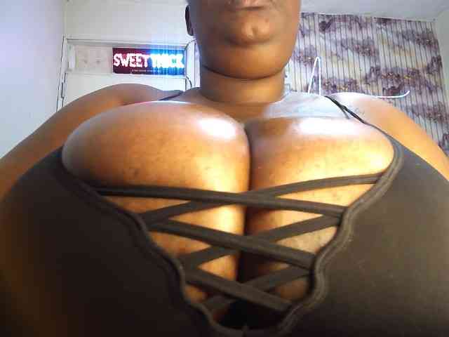 bigboobie22 bigboobie22