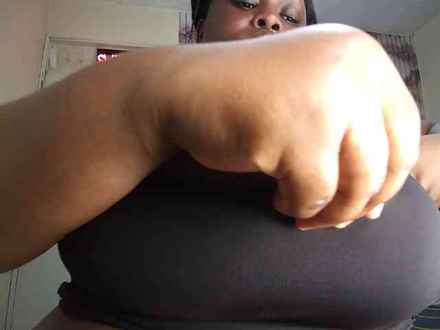 bigboobie22 webcam