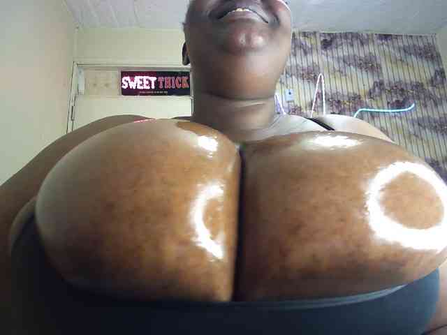 bigboobie22 webcam