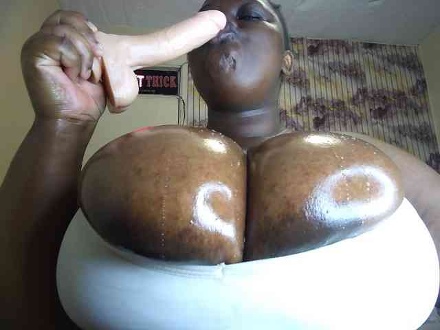 bigboobie22