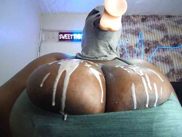 bigboobie22 webcam