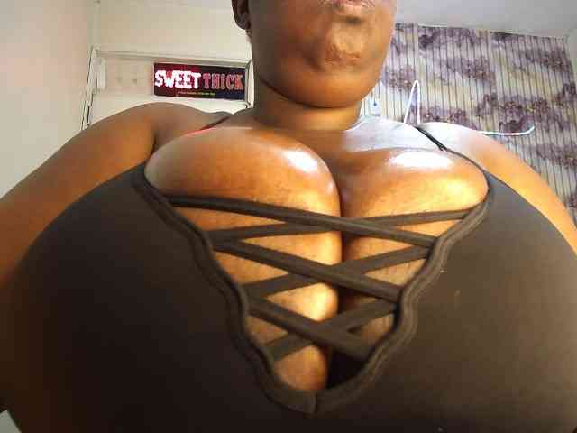bigboobie22 webcam