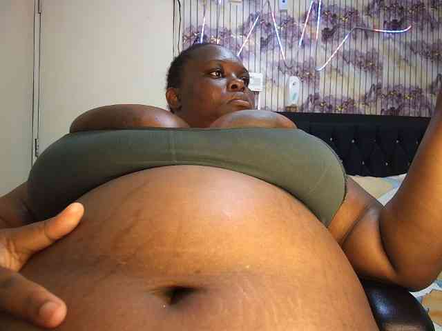 bigboobie22 webcam