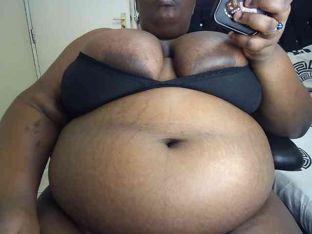 bigboobie22 webcam