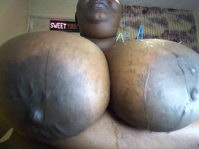 bigboobie22 webcam