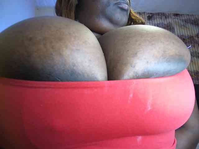 bigboobie22 webcam
