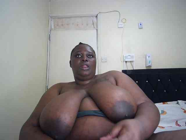 bigboobie22 webcam