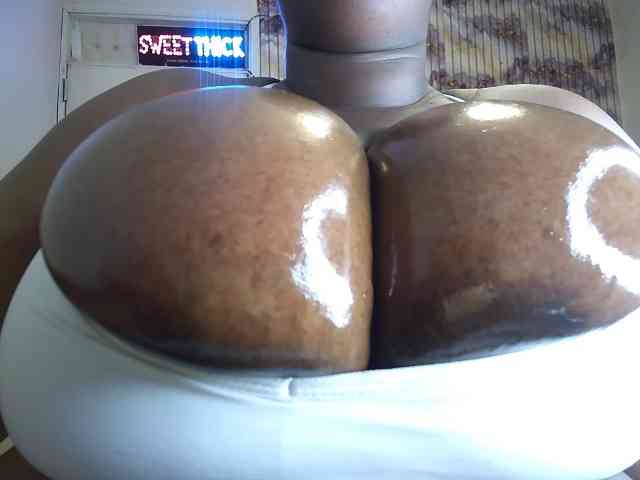 bigboobie22 bigboobie22