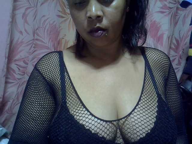 bigass-tits live cam