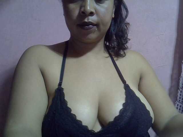bigass-tits Cam en directo en BongaCams