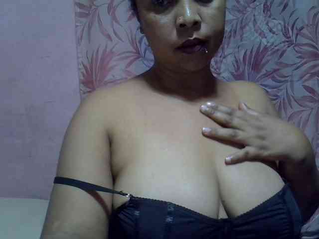 bigass-tits webcam