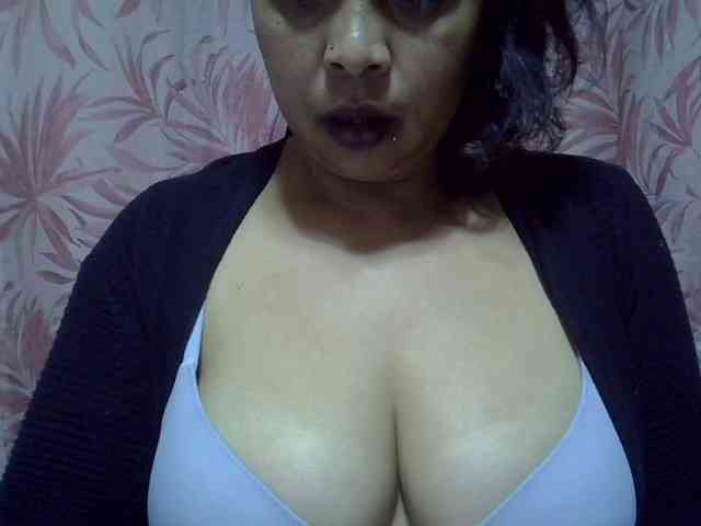 bigass-tits webcam