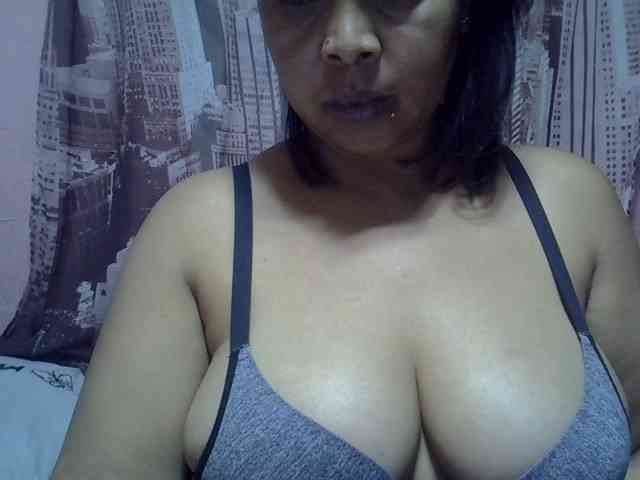bigass-tits webcam