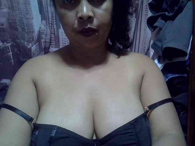 bigass-tits webcam