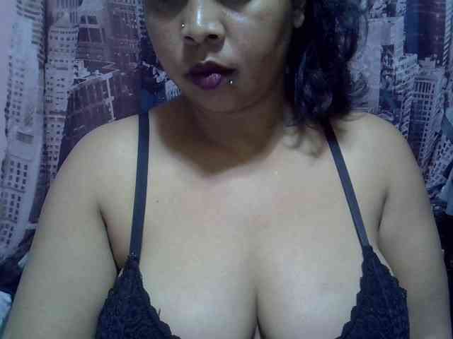 bigass-tits webcam
