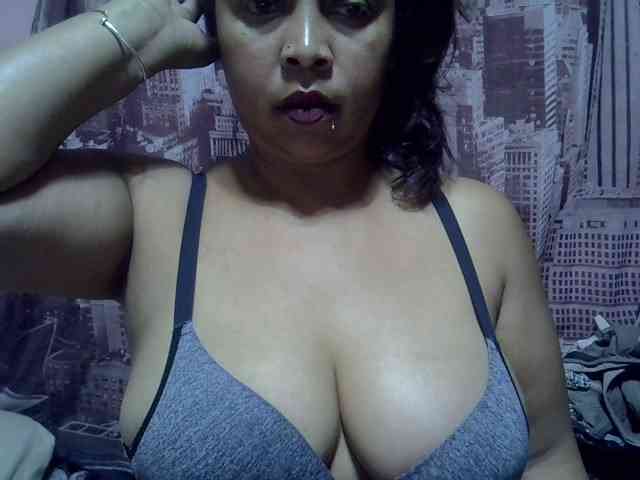 bigass-tits webcam