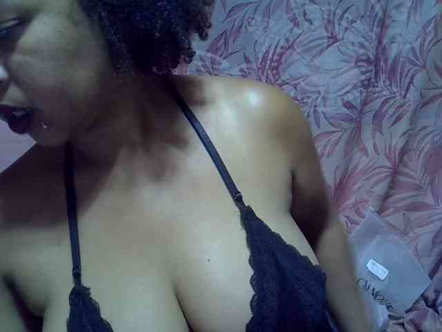 bigass-tits webcam