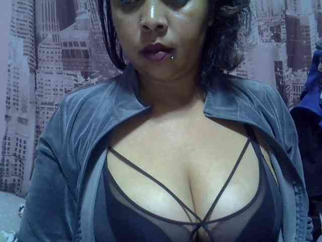 bigass-tits webcam