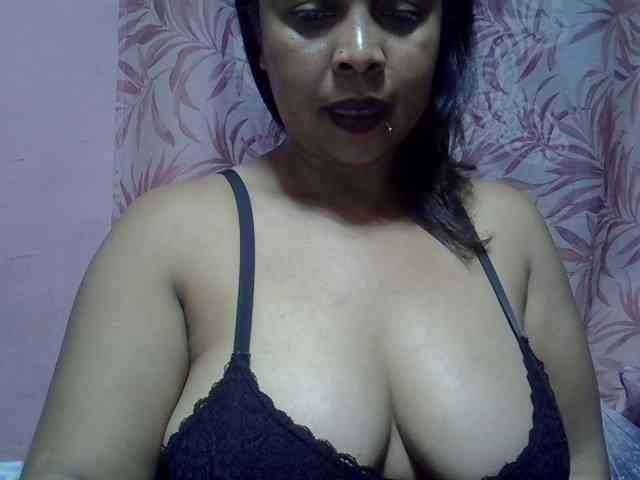 bigass-tits webcam