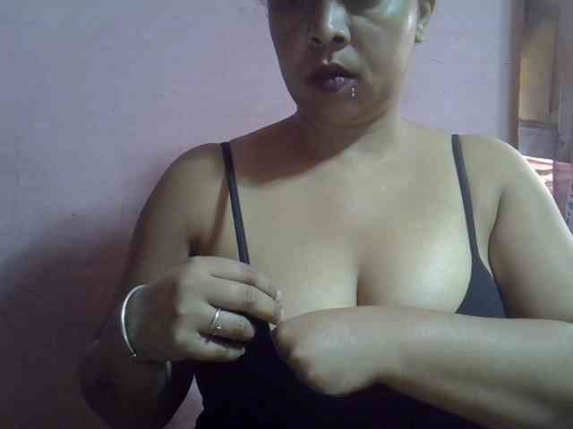 bigass-tits webcam
