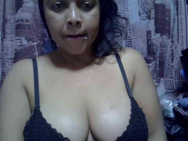 bigass-tits webcam