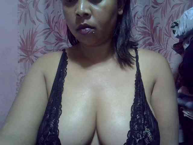 bigass-tits webcam