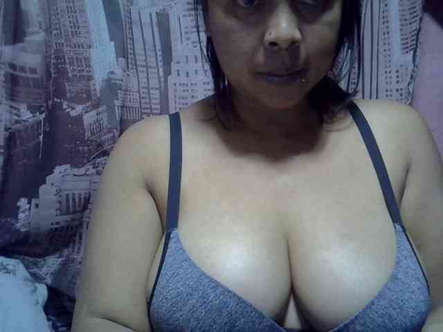 bigass-tits webcam