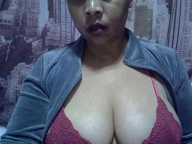 bigass-tits webcam