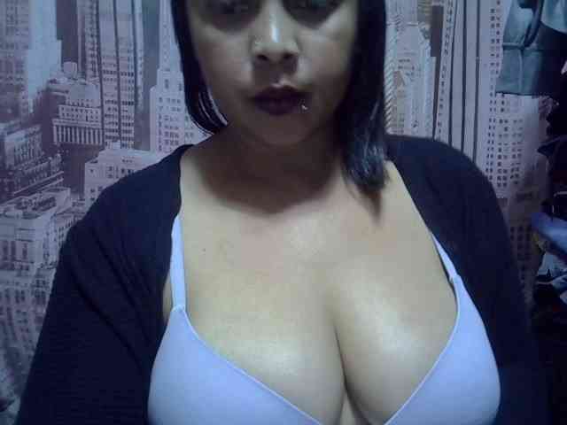 bigass-tits webcam