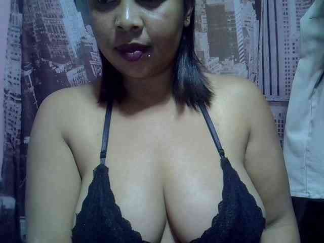 bigass-tits webcam