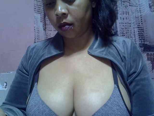 bigass-tits webcam