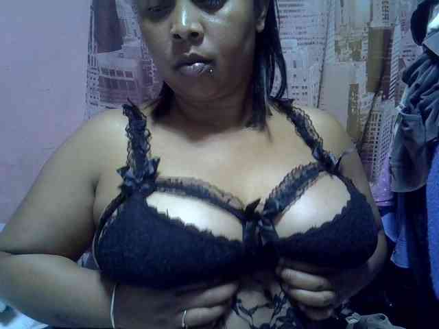 bigass-tits webcam