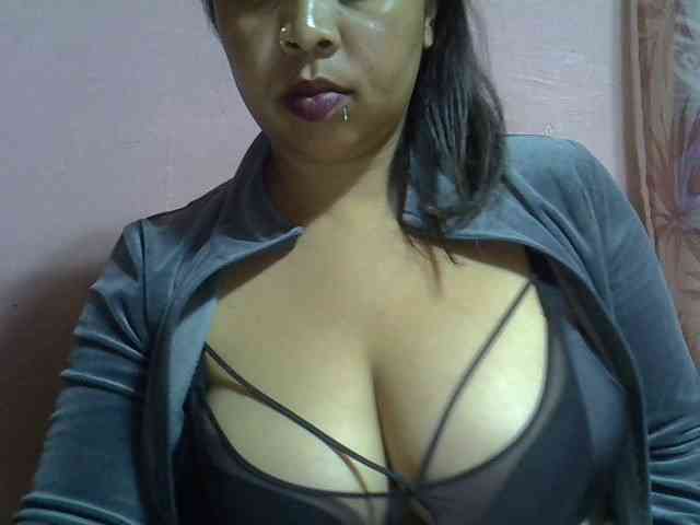 bigass-tits webcam