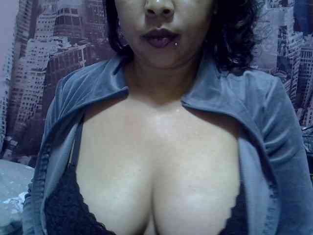 bigass-tits webcam