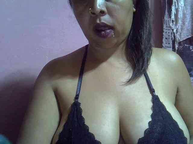 bigass-tits webcam