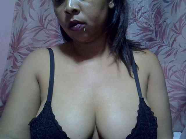 bigass-tits webcam