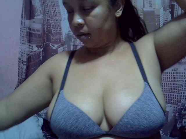 bigass-tits webcam