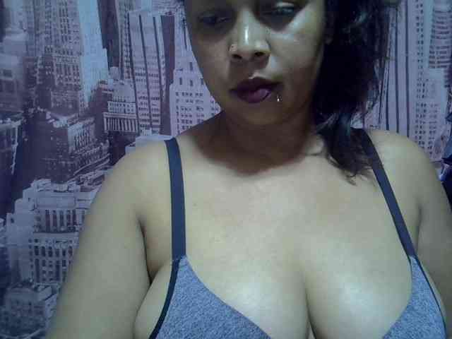 bigass-tits webcam