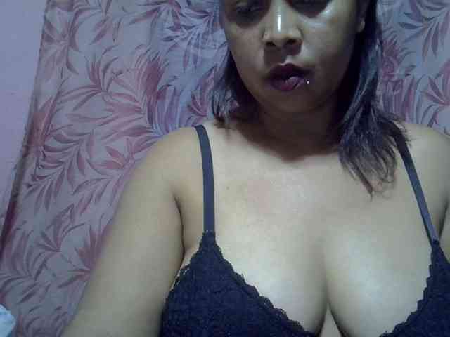 bigass-tits webcam