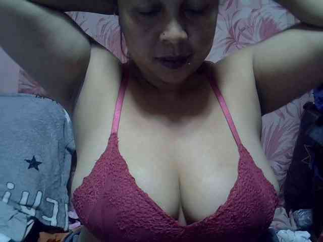 bigass-tits webcam