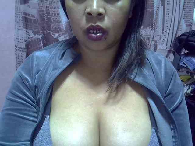 bigass-tits webcam